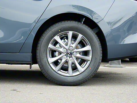 2025�� 2.0L �Զ������