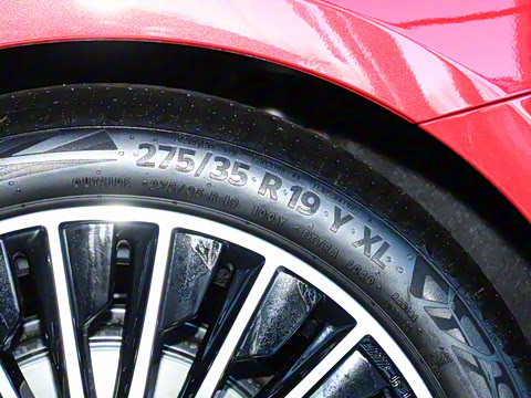 2025�� CLE 260 ������ܳ�