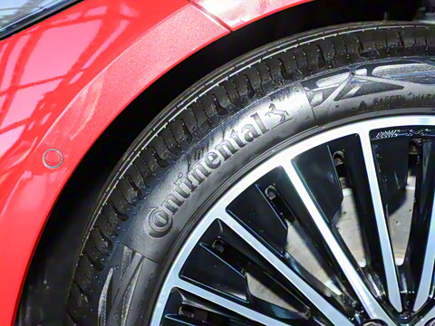 2025�� CLE 260 ������ܳ�