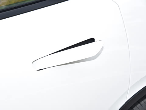 2025�� 530UltraǬ���Ǽ�ADS SE�����