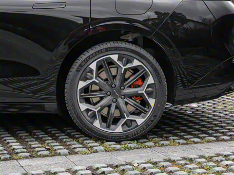 2025�� �����������Ǽݰ� 100kWh