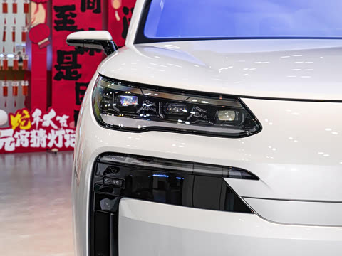 2025�� �콢��