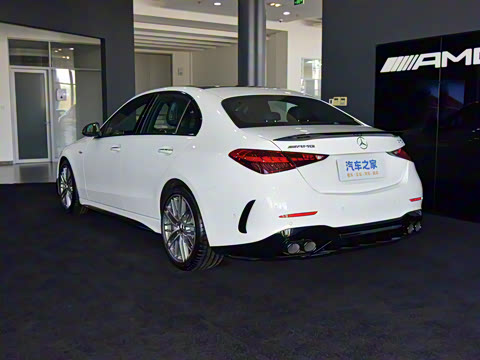 2024�� �Ŀ� AMG C 43 4MATIC