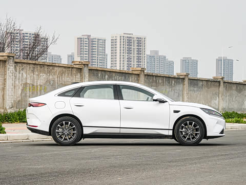 2025�� EV 545KM��Խ��