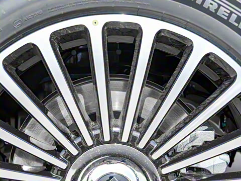 2025�� ���� Ultra�� 53.4kWh 5����