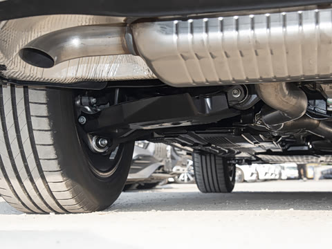 2025�� GLC 300 L 4MATIC ������ 7��