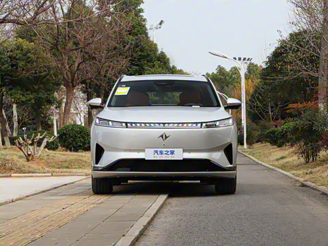 2025�� 210Max���Ȱ� 6��