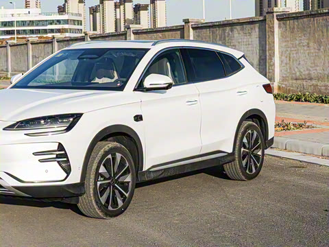 2025�� EV �Ǽݰ� 605km �콢��