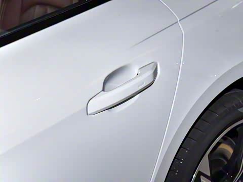 2025�� 200���������� 40 TFSI ���������� B&O ��ҹ��