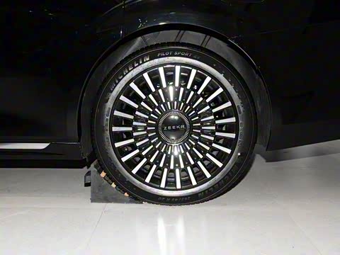 2024�� ���������� 140kWh