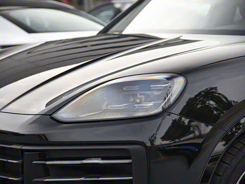 2025�� Cayenne E-Hybrid 2.0T