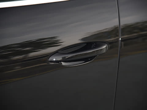 2025�� Cayenne E-Hybrid 2.0T