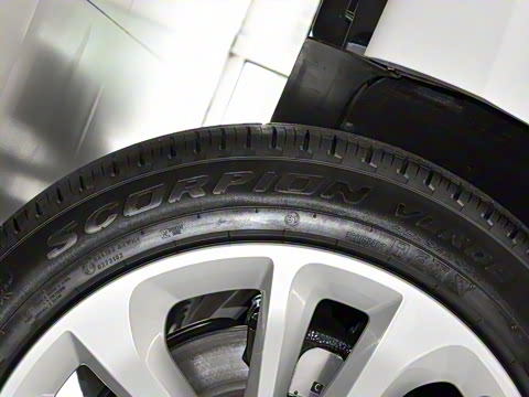 2026�� 4.0T V8 ������