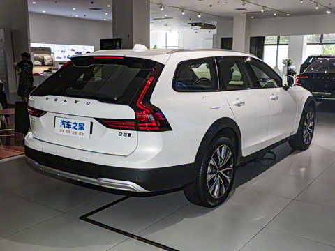 2025�� Cross Country B5 AWD ��Զ��