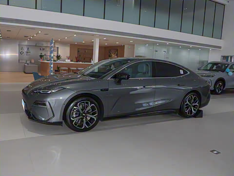 2025�� 700km Զ���Ǽݰ�