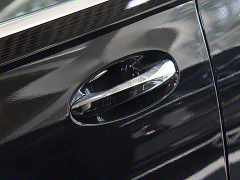 2025�� GLS 480 4MATIC