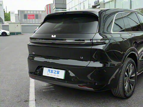 2025�� Pro ���ܻ��°�