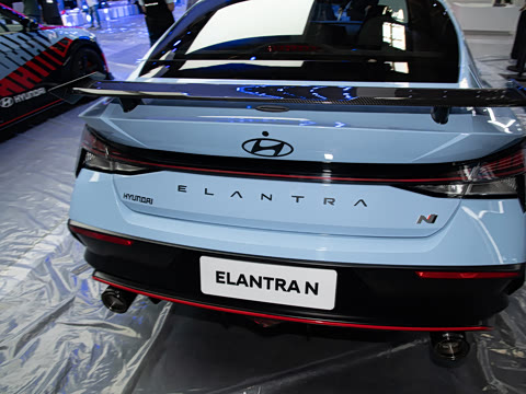 2023�� 2.0T Sport Package Edition