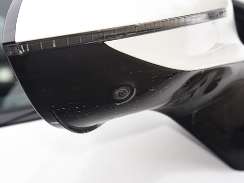 2025�� Ultra ���������