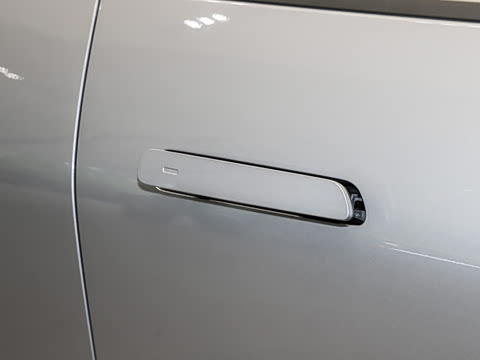 2025�� Ultra ���ܻ��°�