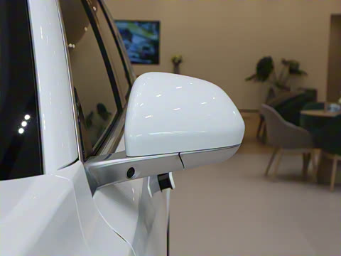 2025�� Ultra ���ܻ��°�