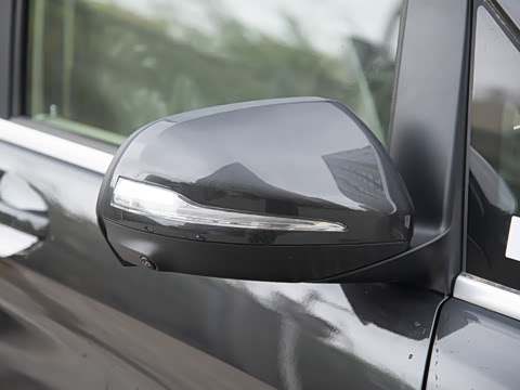 2024�� V 300 L ���������