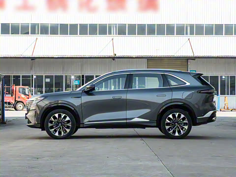 2025�� ���Ĵ� UItra 2.0T ������ �ǻ�������