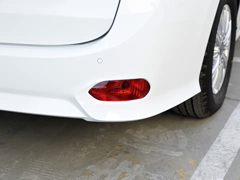 2025�� 2.0L �ֶ��м����а� CNG 7��