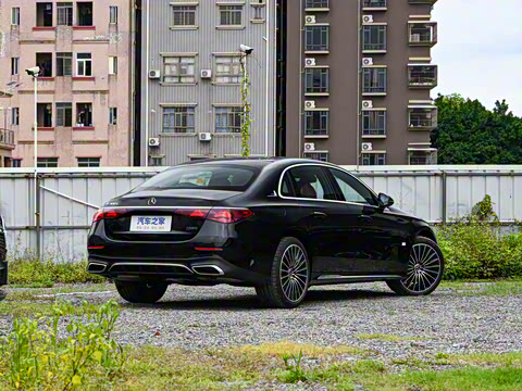 2025�� �Ŀ� E 300 L ����˶���