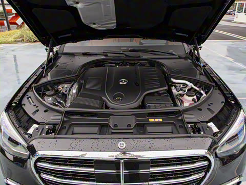 2025�� S 400 L ������