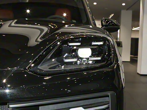 2025�� Cayenne S E-Hybrid 3.0T