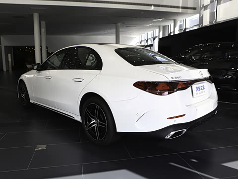 2025�� E 260 �˶���