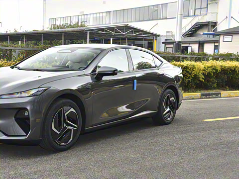 2025�� 530UltraǬ���Ǽ�ADS SE�����