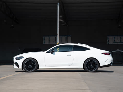 2025�� CLE 300 4MATIC �����ͽ��ܳ�