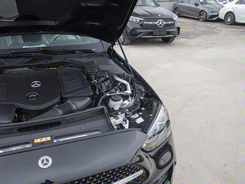 2025�� �Ŀ� C 260 L �˶���