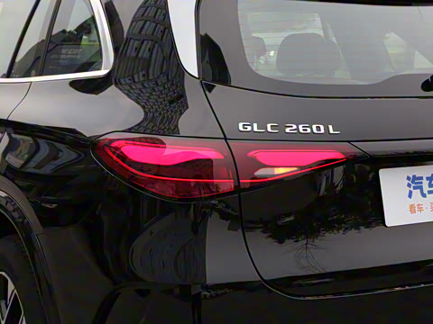 2024��  �Ŀ� GLC 260 L 4MATIC ������ 5��