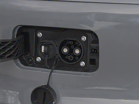 2025�� Pro 282km ���ư�