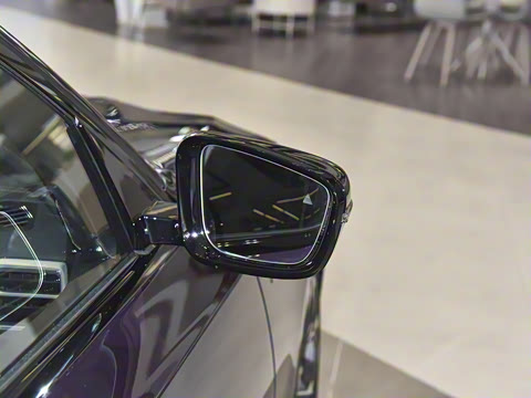 2025�� 330i 50����������