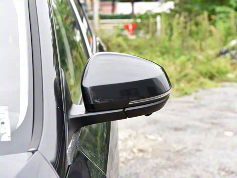 2025�� 280TSI �ֶ�����Plus��