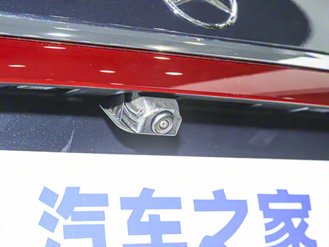 2025�� E 300 L �����