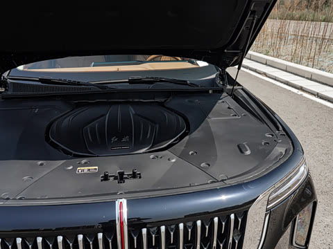 2025�� 2.0T ����������������� 5��