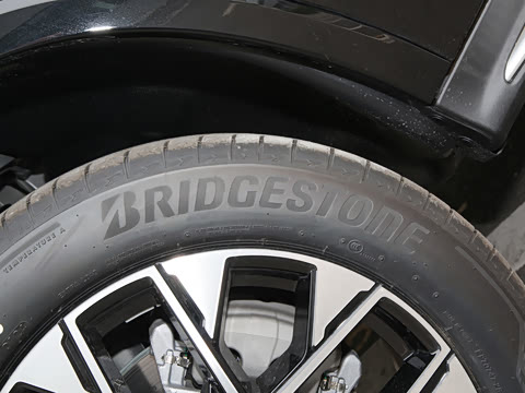 2024�� GLC 260 L 4MATIC ������ 7��