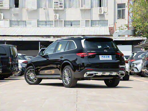 2025�� �Ŀ� GLC 300 L 4MATIC ������ 7��