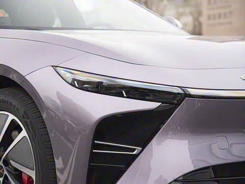 2025�� ���� Ultra �����콢