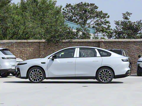 2025�� 550������