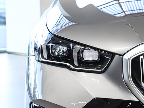 2025�� 525Li M�˶���װ