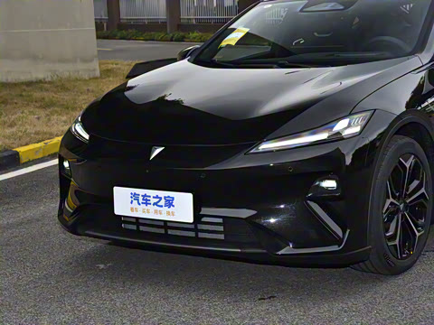 2025�� 300UltraǬ���Ǽ�ADS SE���̰�