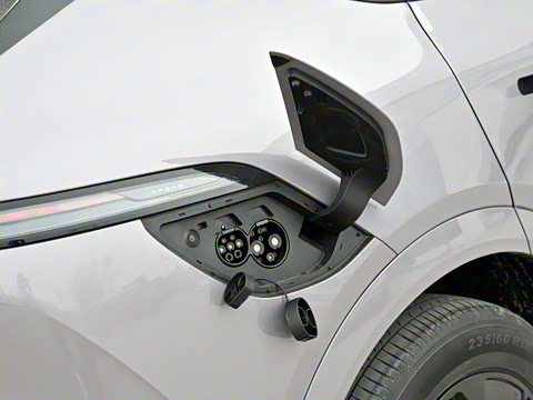 2025�� 625 ������ Max �콢��