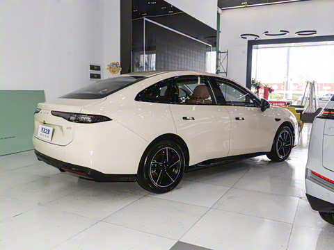 2025�� 650 ������