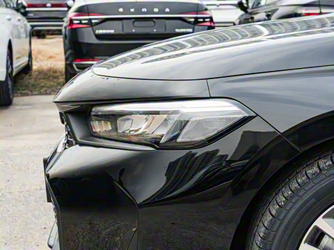 2025�� 240TURBO CVT ��ȤPlus